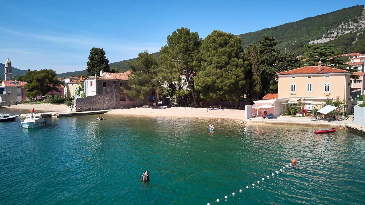 Apartments Nives Cres Croazia