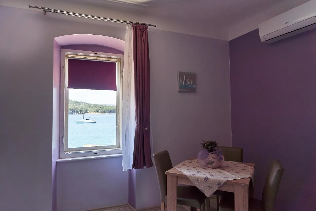 Apartments Nives Cres